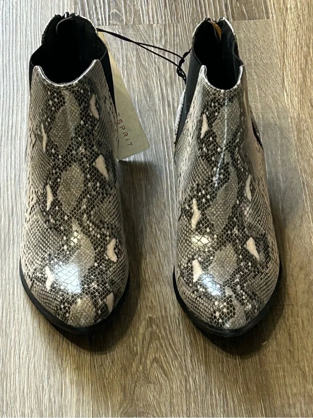 NWT Esprit Tiffany Snakeskin Ankle Boots Genuine Leather Gray Black Size 6 - Picture 2 of 10